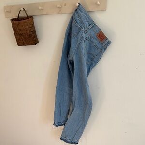 Low Pro Straight Levi’s